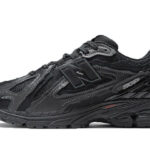 New Balance 1906D Protection Pack Black Leather authentique