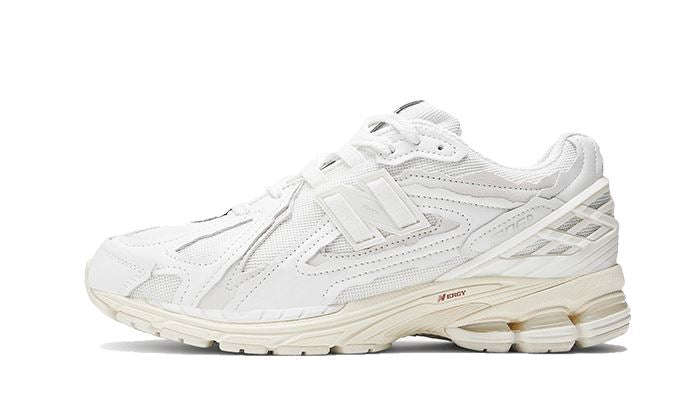 new-balance-1906d-protection-pack-white-leather-410649 New Balance 1906D Protection Pack White Leather authentique