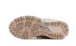 New Balance 1906R Silver Metallic Cream - vue 4