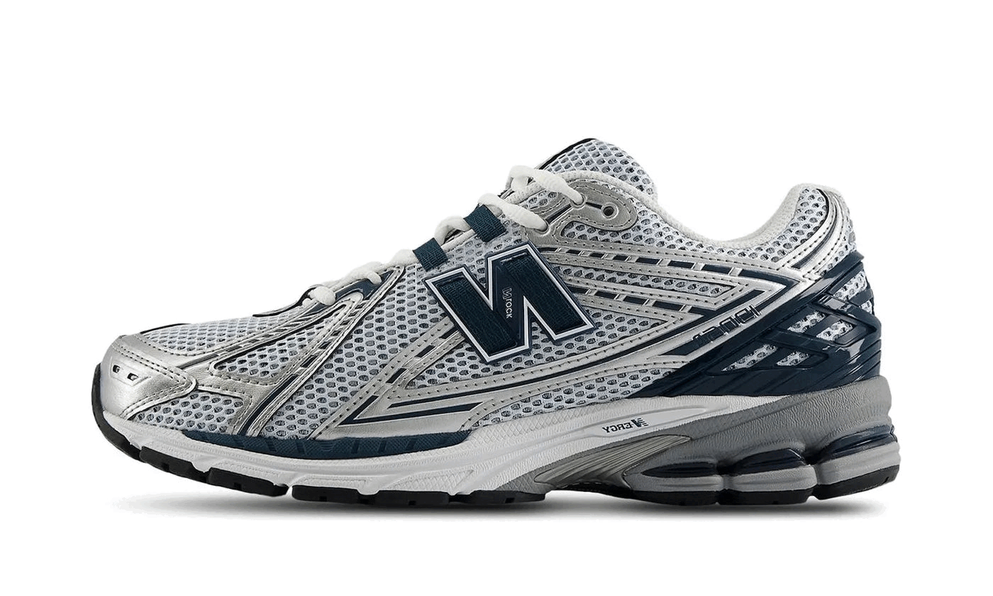 new-balance-1906r-silver-metallic-deep-ocean-882651 New Balance 1906R Silver Metallic Deep Ocean authentique