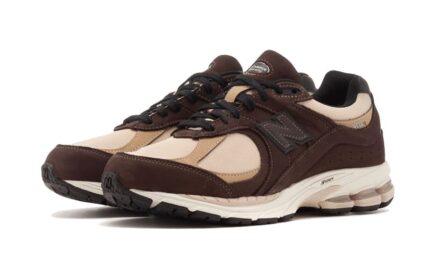 New Balance 2002R Black Coffee - vue 2