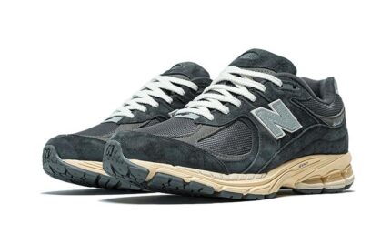 New Balance 2002R Black Dark Grey - vue 2