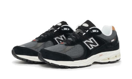 New Balance 2002R Black Sepia - vue 2