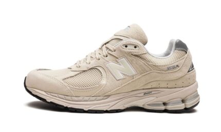 New Balance 2002R Light Bone Aluminium authentique