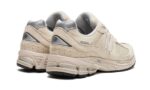 New Balance 2002R Light Bone Aluminium - vue 3