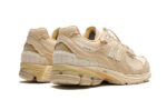 New Balance 2002R Protection Pack Sandstone Turtledove - vue 3