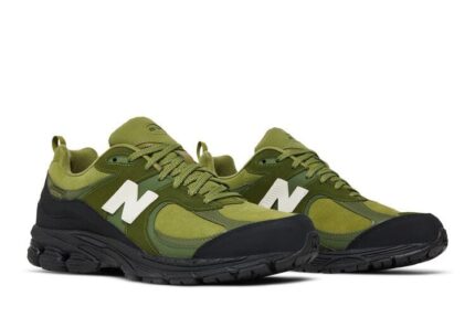 New Balance 2002R The Basement Olive Black - vue 2
