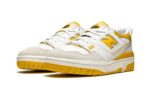 New Balance 550 Sea Salt Varsity Gold - vue 2