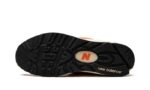 New Balance 990 V2 Made in USA Marigold - vue 4