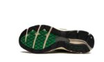 New Balance 990 V3 MiUSA Teddy Santis Green Gold - vue 4