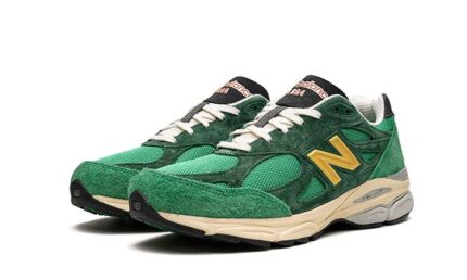 New Balance 990 V3 MiUSA Teddy Santis Green Gold - vue 2