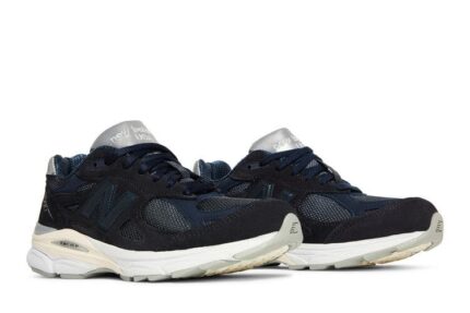 New Balance 990v3 MiUSA Kith Genesis - vue 2
