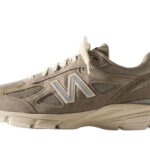 New Balance 990v4 MiUSA Kith Moonrock authentique