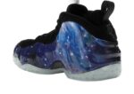 Nike Air Foamposite One Galaxy (2025) - vue 3