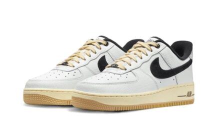 Nike Air Force 1 '07 LX Low Command Force Summit White Black - vue 2