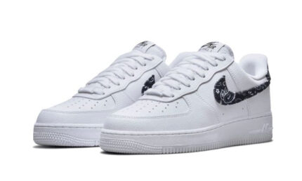 Nike Air Force 1 Low '07 Essential White Black Paisley - vue 2