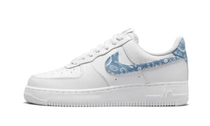 Nike Air Force 1 Low '07 Essential White Worn Blue Paisley authentique