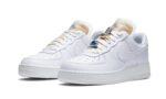 Nike Air Force 1 Low '07 LX White Onyx - vue 2