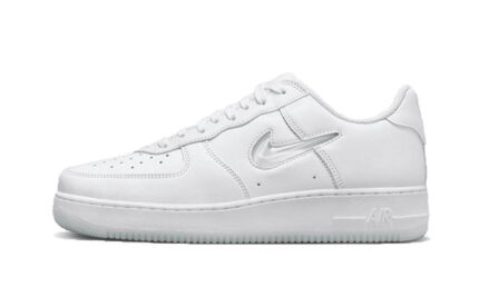 Nike Air Force 1 Low '07 Retro Color of the Month Jewel Swoosh Triple White authentique