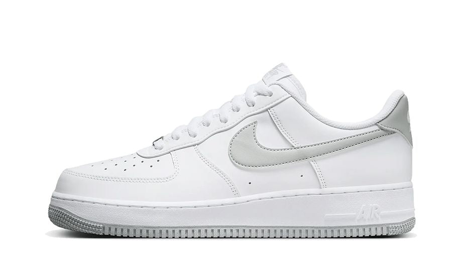 nike-air-force-1-low-07-white-light-smoke-grey-432459 Nike Air Force 1 Low '07 White Light Smoke Grey authentique