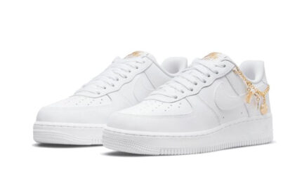 Nike Air Force 1 Low LX Lucky Charms White - vue 2