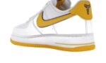 Nike Air Force 1 Low Retro QS Kobe Bryant Lakers Home - vue 3