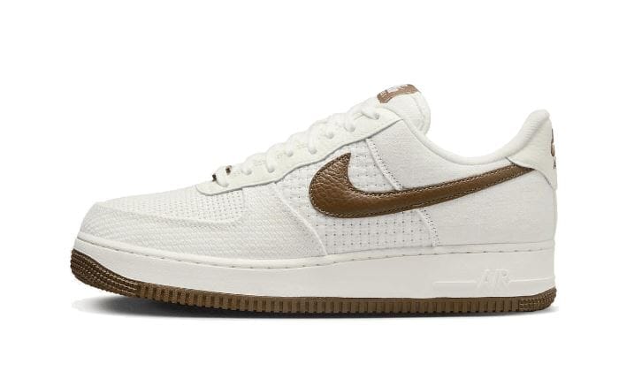 nike-air-force-1-low-snkrs-day-5th-anniversary-911045 Nike Air Force 1 Low SNKRS Day 5th Anniversary authentique