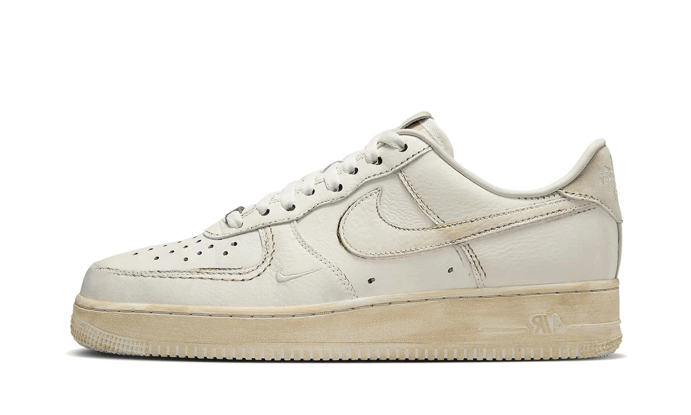nike-air-force-1-low-swoosh-dirty-triple-white-675222 Nike Air Force 1 Low .SWOOSH Dirty Triple White authentique