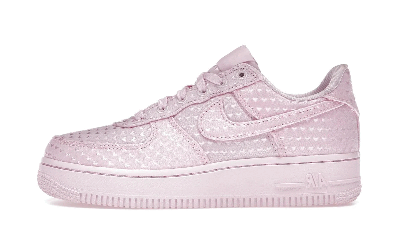 nike-air-force-1-low-valentines-day-pink-foam-2026-357186 Nike Air Force 1 Low Valentine's Day Pink Foam (2026) authentique