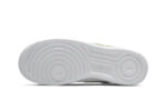 Nike Air Force 1 Low White Barely - vue 3
