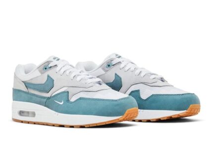 Nike Air Max 1 .SWOOSH Low Poly Adventure - vue 2