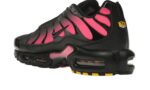 Nike Air Max Plus Black Hyper Pink - vue 3