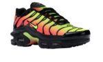 Nike Air Max Plus Black Volt Solar Red - vue 5
