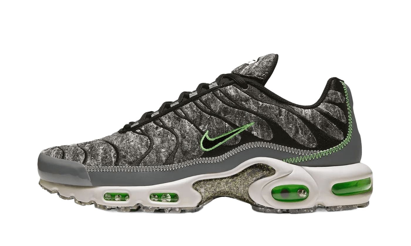 nike-air-max-plus-essential-crater-green-807391 Nike Air Max Plus Essential Crater Green authentique