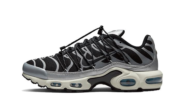 nike-air-max-plus-lace-toggle-black-grey-667400 Nike Air Max Plus Lace Toggle Black Grey authentique
