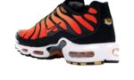 Nike Air Max Plus OG Pimento (2018) - vue 3