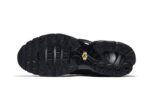 Nike Air Max Plus Triple Black - vue 4