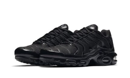 Nike Air Max Plus Triple Black - vue 2