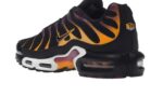 Nike Air Max Plus University Gold Viotech Purple - vue 3