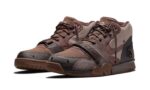 Nike Air Trainer 1 SP Travis Scott Wheat - vue 2
