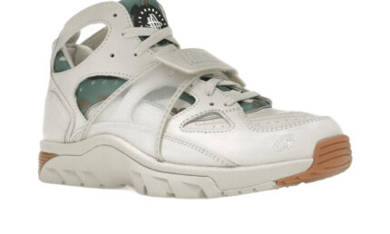 Nike Air Trainer Huarache Corteiz Light Bone - vue 2