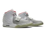 Nike Air Yeezy 2 Pure Platinum - vue 2