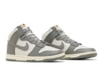 Nike Dunk High Vintage Light Bone Grey - vue 2