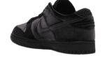 Nike Dunk Low Dover Street Market Triple Black Velvet - vue 3