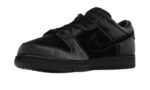 Nike Dunk Low Dover Street Market Triple Black Velvet - vue 2