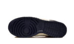 Nike Dunk Low "From Nike To You" Navy Vanilla - vue 3