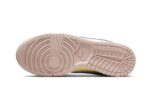 Nike Dunk Low Pink Oxford White - vue 3