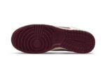 Nike Dunk Low Retro PRM Valentine's Day (2023) - vue 3