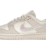 Nike Dunk Low Sail Iridescent Swoosh authentique