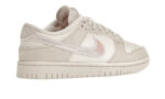Nike Dunk Low Sail Iridescent Swoosh - vue 4